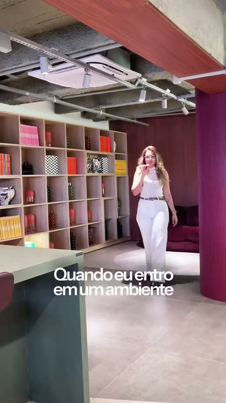 Vídeo vertical produzido pela Vírgula CO